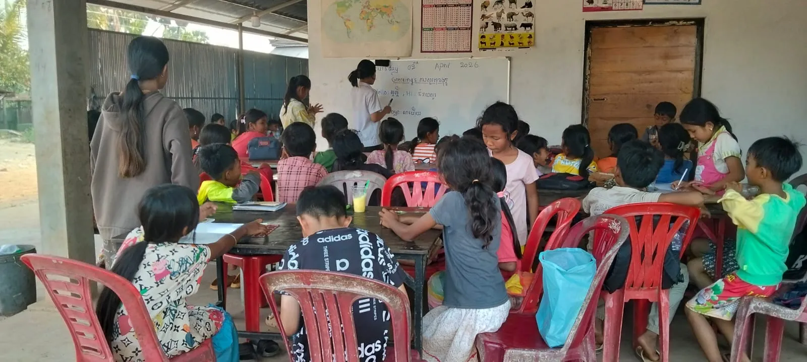 A packed afternoon group session.